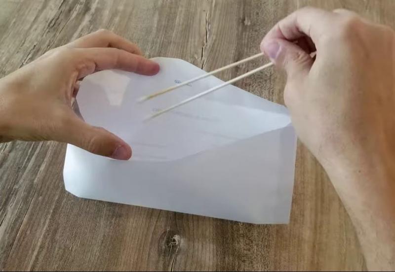 Store cotton swabs in the paper envelopes.